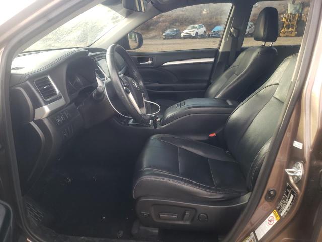 Photo 6 VIN: 5TDJZRFH6JS806192 - TOYOTA HIGHLANDER 