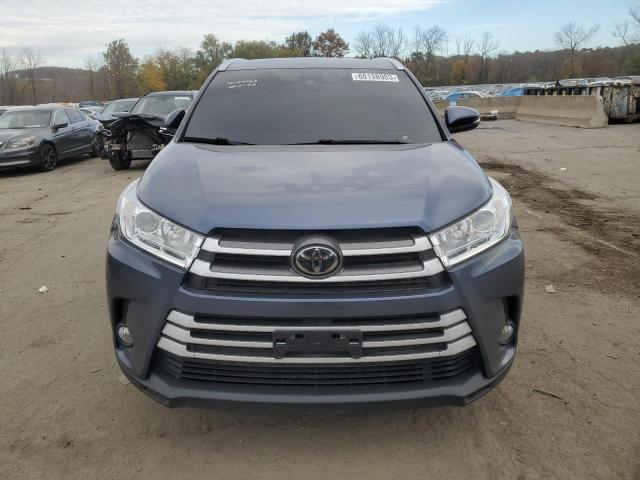 Photo 4 VIN: 5TDJZRFH6JS824580 - TOYOTA HIGHLANDER 