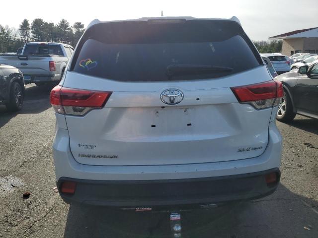 Photo 5 VIN: 5TDJZRFH6JS838706 - TOYOTA HIGHLANDER 