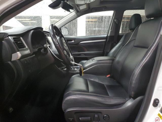 Photo 6 VIN: 5TDJZRFH6JS880857 - TOYOTA HIGHLANDER 