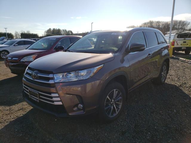 Photo 1 VIN: 5TDJZRFH6JS895391 - TOYOTA HIGHLANDER 