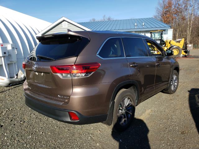 Photo 3 VIN: 5TDJZRFH6JS895391 - TOYOTA HIGHLANDER 