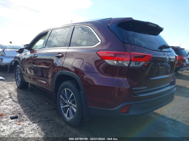 Photo 2 VIN: 5TDJZRFH6JS914151 - TOYOTA HIGHLANDER 