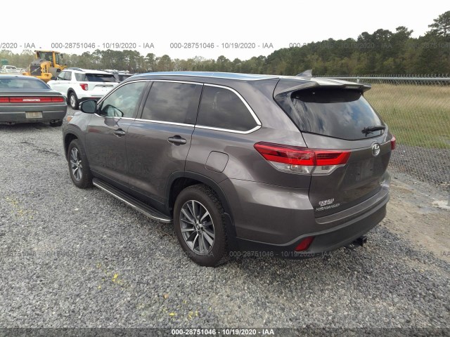 Photo 2 VIN: 5TDJZRFH6KS577689 - TOYOTA HIGHLANDER 