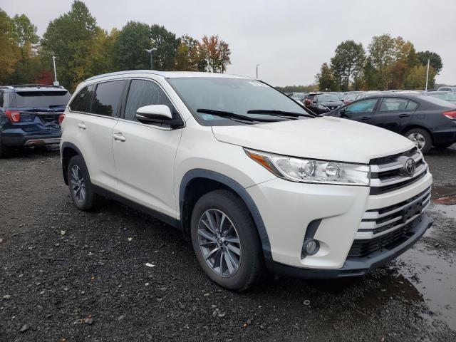 Photo 3 VIN: 5TDJZRFH6KS611971 - TOYOTA HIGHLANDER 