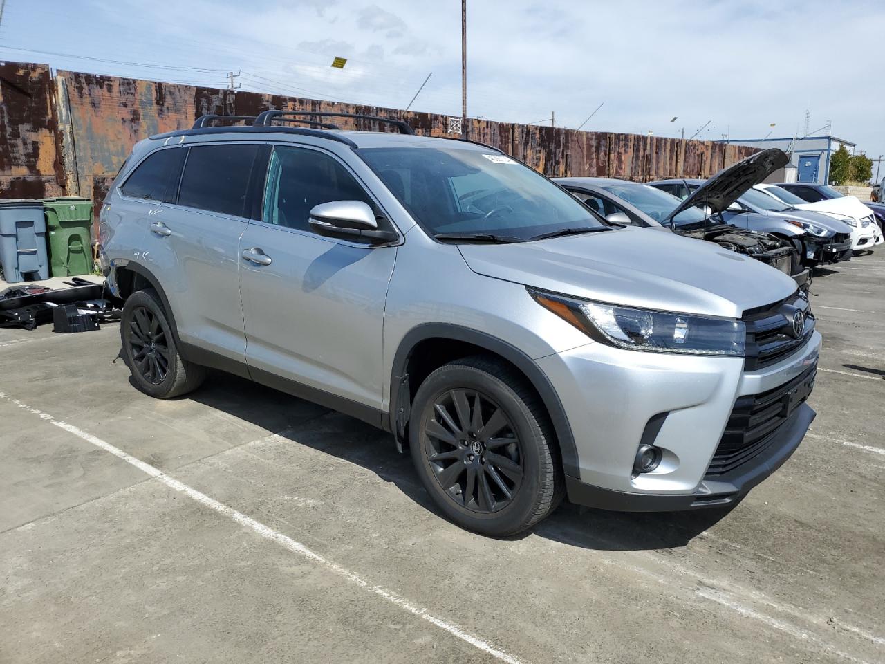 Photo 3 VIN: 5TDJZRFH6KS612750 - TOYOTA HIGHLANDER 