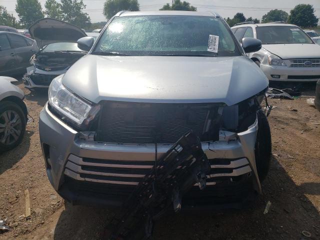 Photo 4 VIN: 5TDJZRFH6KS617057 - TOYOTA HIGHLANDER 