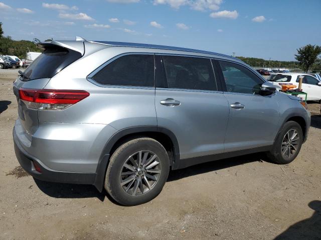 Photo 2 VIN: 5TDJZRFH6KS619214 - TOYOTA HIGHLANDER 