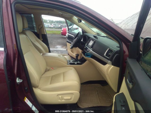 Photo 4 VIN: 5TDJZRFH6KS920243 - TOYOTA HIGHLANDER 