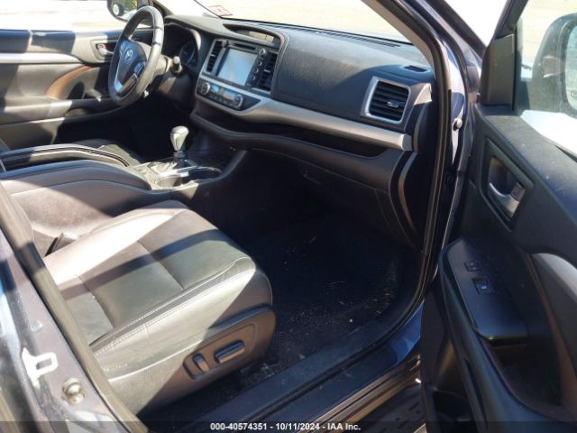 Photo 4 VIN: 5TDJZRFH6KS970267 - TOYOTA HIGHLANDER 