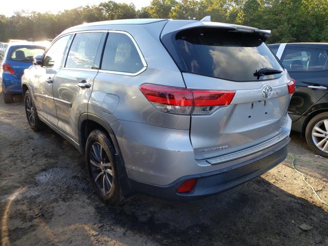 Photo 2 VIN: 5TDJZRFH7HS375338 - TOYOTA HIGHLANDER 