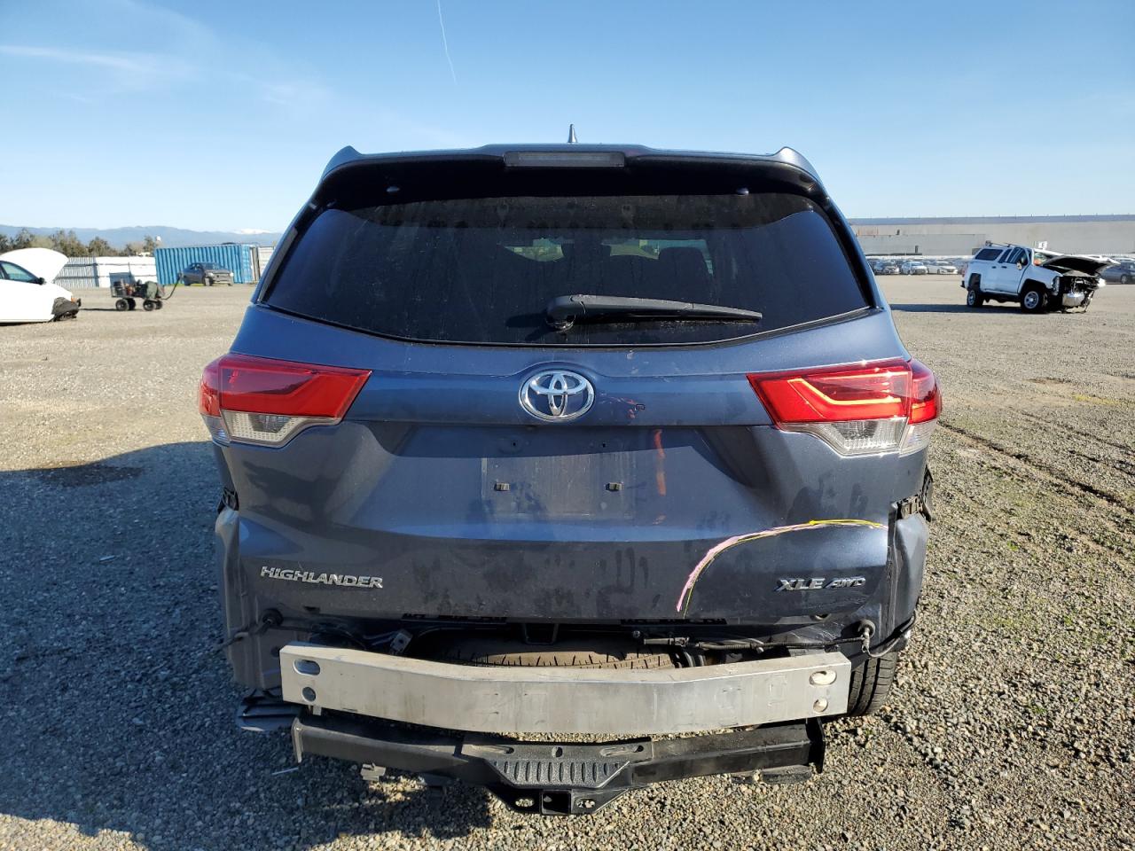 Photo 5 VIN: 5TDJZRFH7HS376344 - TOYOTA HIGHLANDER 