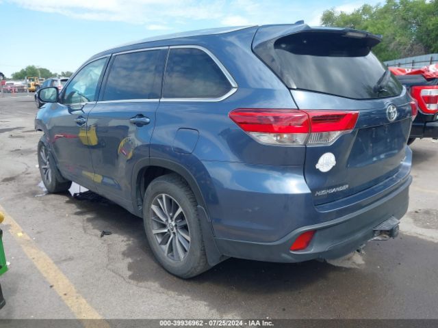 Photo 2 VIN: 5TDJZRFH7HS410279 - TOYOTA HIGHLANDER 