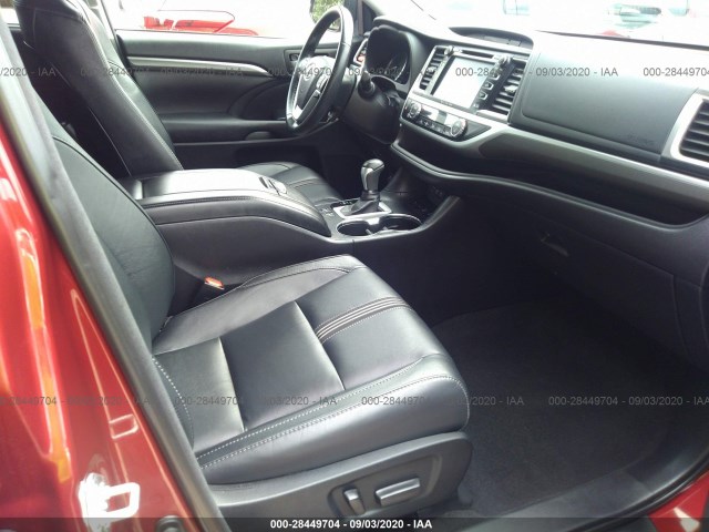 Photo 4 VIN: 5TDJZRFH7HS415563 - TOYOTA HIGHLANDER 