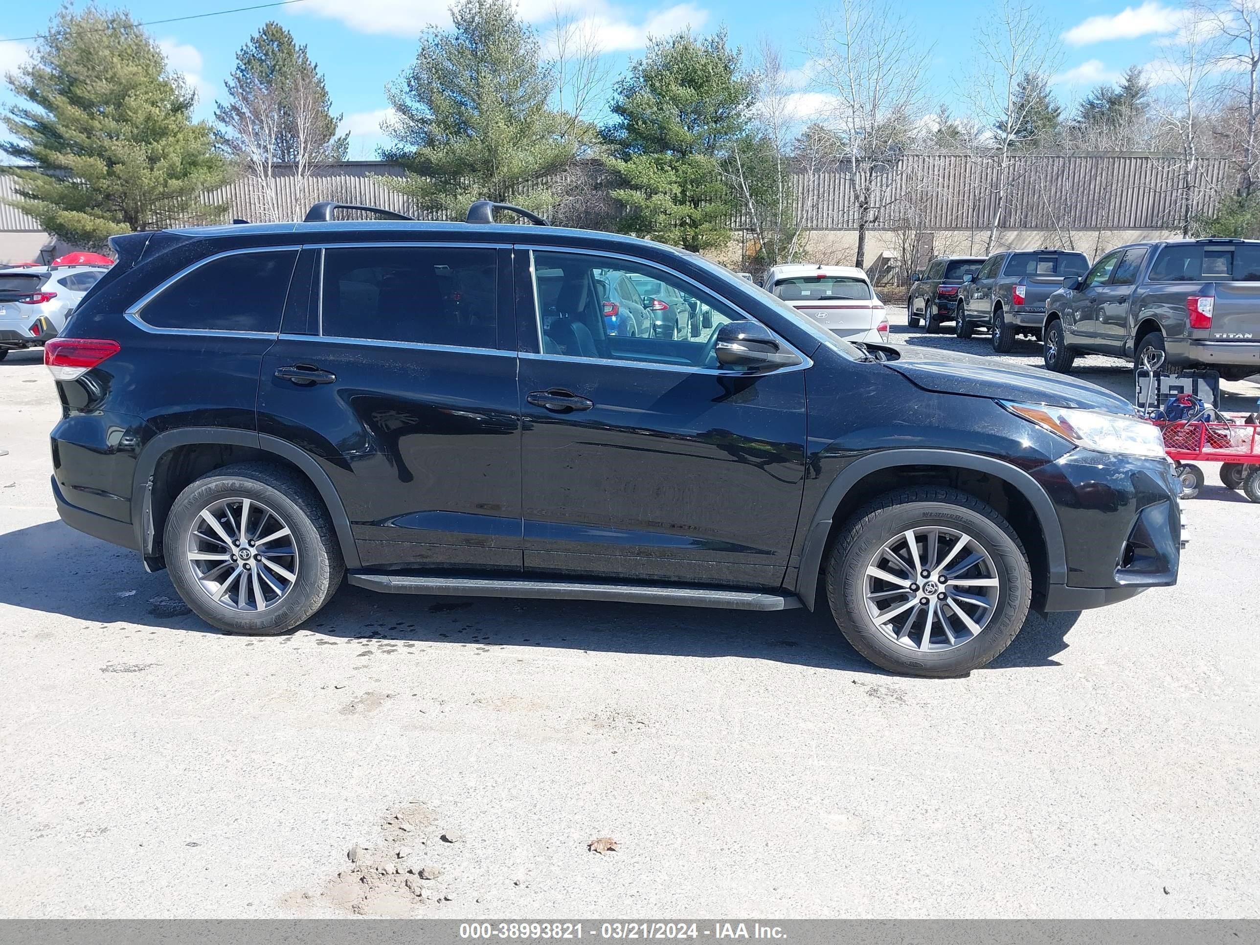 Photo 12 VIN: 5TDJZRFH7HS435361 - TOYOTA HIGHLANDER 