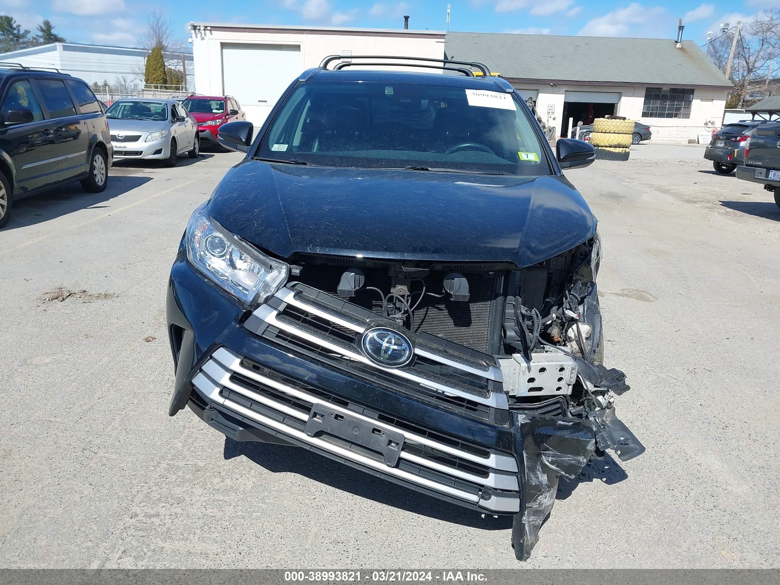 Photo 5 VIN: 5TDJZRFH7HS435361 - TOYOTA HIGHLANDER 