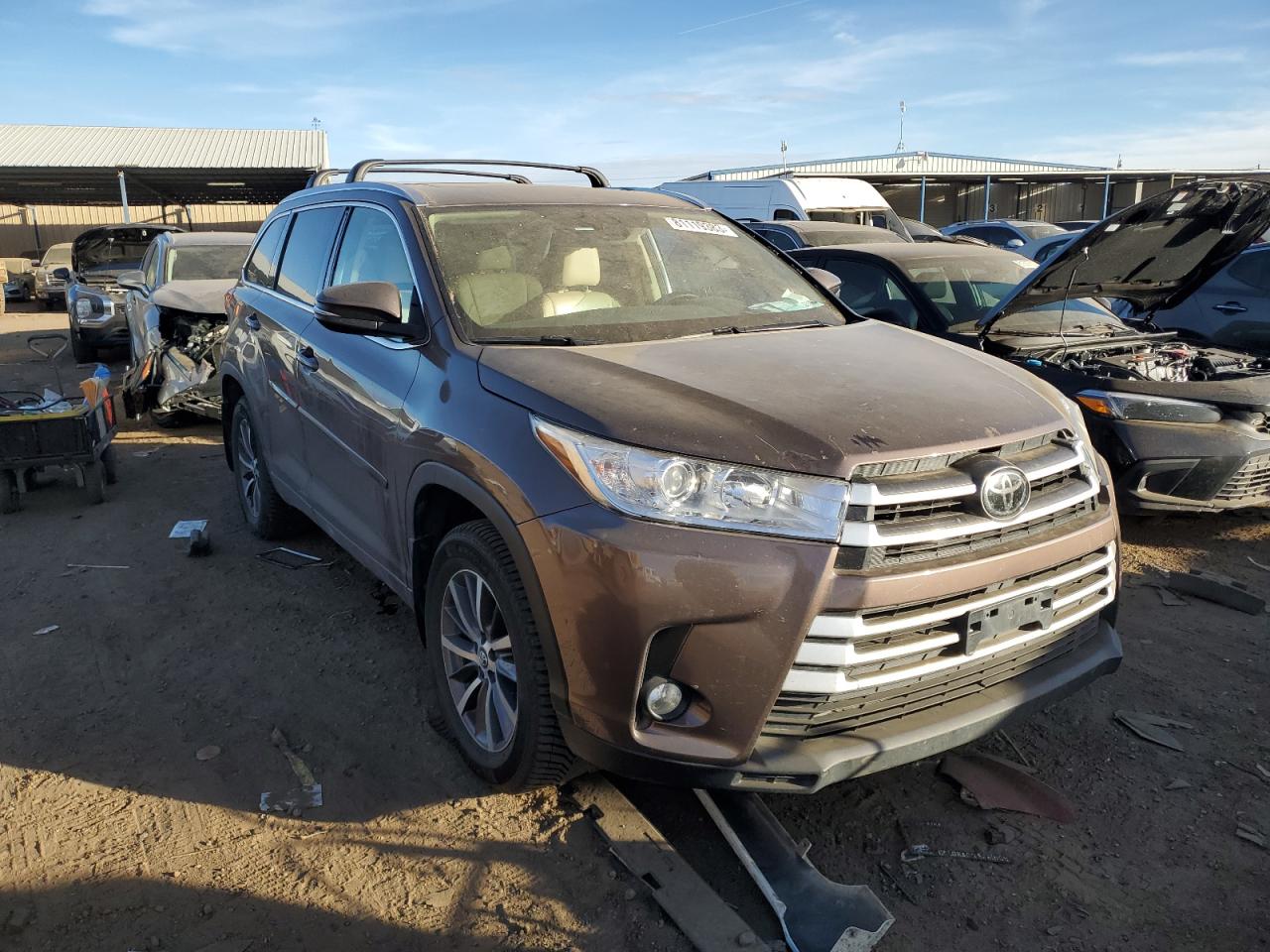 Photo 3 VIN: 5TDJZRFH7HS444433 - TOYOTA HIGHLANDER 