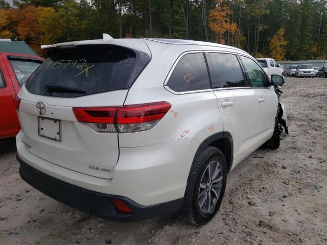 Photo 3 VIN: 5TDJZRFH7HS452631 - TOYOTA HIGHLANDER 