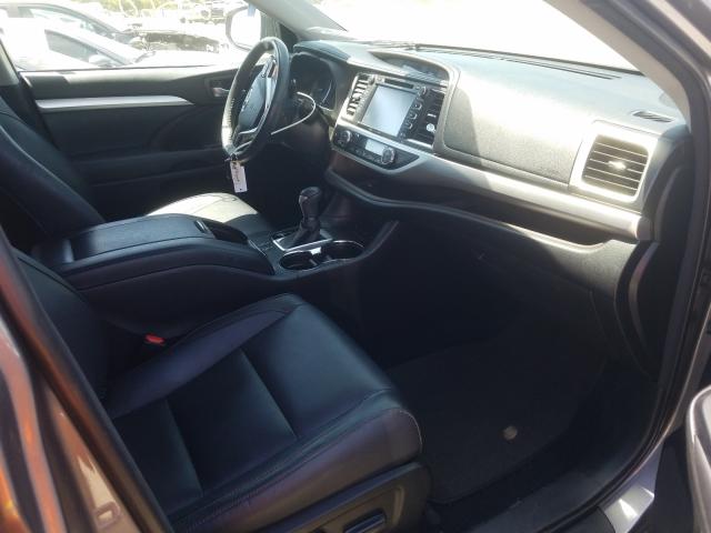 Photo 4 VIN: 5TDJZRFH7HS478324 - TOYOTA HIGHLANDER 