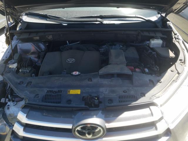 Photo 6 VIN: 5TDJZRFH7HS478324 - TOYOTA HIGHLANDER 