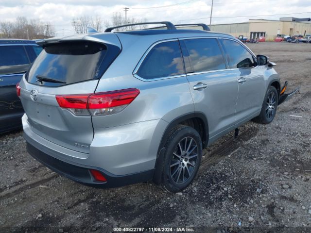 Photo 3 VIN: 5TDJZRFH7HS509054 - TOYOTA HIGHLANDER 