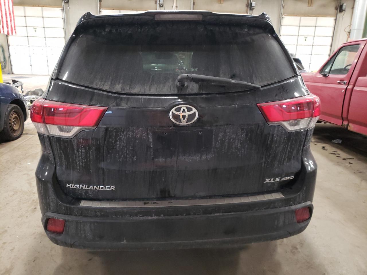 Photo 5 VIN: 5TDJZRFH7HS512293 - TOYOTA HIGHLANDER 