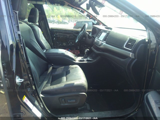 Photo 4 VIN: 5TDJZRFH7HS512326 - TOYOTA HIGHLANDER 