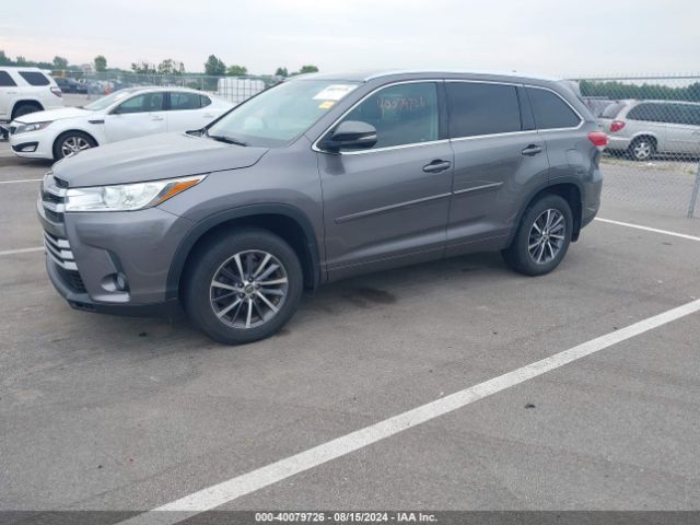 Photo 1 VIN: 5TDJZRFH7JS532310 - TOYOTA HIGHLANDER 