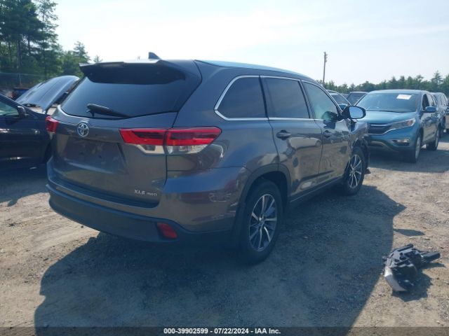 Photo 3 VIN: 5TDJZRFH7JS541086 - TOYOTA HIGHLANDER 