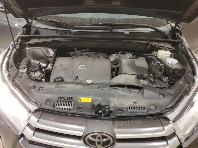 Photo 11 VIN: 5TDJZRFH7JS542352 - TOYOTA HIGHLANDER 