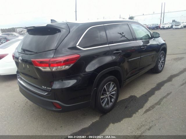 Photo 3 VIN: 5TDJZRFH7JS818447 - TOYOTA HIGHLANDER 