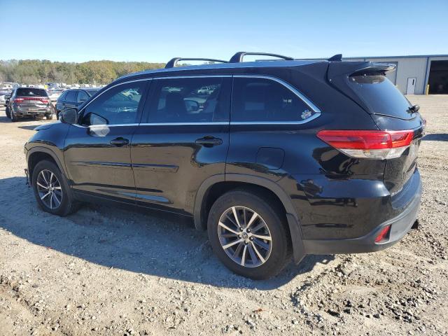 Photo 1 VIN: 5TDJZRFH7JS820733 - TOYOTA HIGHLANDER 