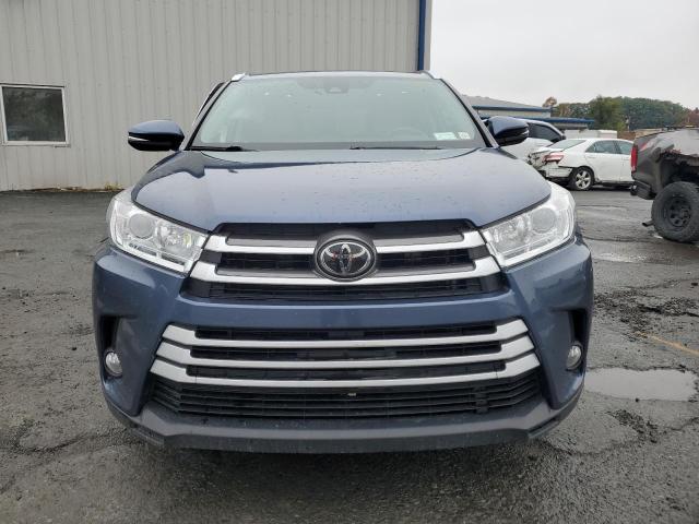 Photo 4 VIN: 5TDJZRFH7JS862805 - TOYOTA HIGHLANDER 