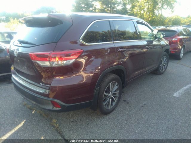 Photo 3 VIN: 5TDJZRFH7JS869592 - TOYOTA HIGHLANDER 