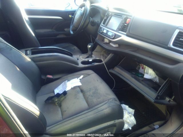 Photo 4 VIN: 5TDJZRFH7JS869592 - TOYOTA HIGHLANDER 