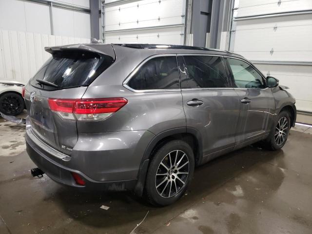 Photo 2 VIN: 5TDJZRFH7JS870404 - TOYOTA HIGHLANDER 