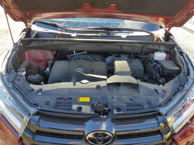 Photo 11 VIN: 5TDJZRFH7JS886277 - TOYOTA HIGHLANDER 