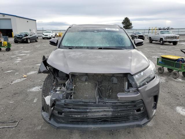 Photo 4 VIN: 5TDJZRFH7KS607931 - TOYOTA HIGHLANDER 