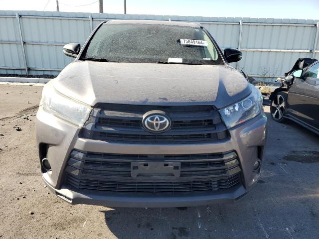 Photo 4 VIN: 5TDJZRFH7KS608223 - TOYOTA HIGHLANDER 