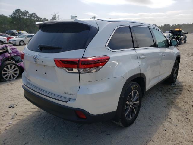 Photo 4 VIN: 5TDJZRFH7KS614359 - TOYOTA HIGHLANDER 