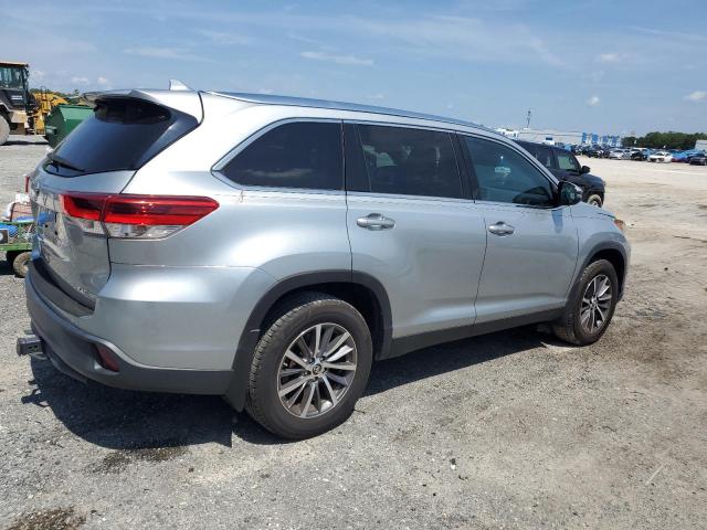 Photo 2 VIN: 5TDJZRFH7KS931106 - TOYOTA HIGHLANDER 