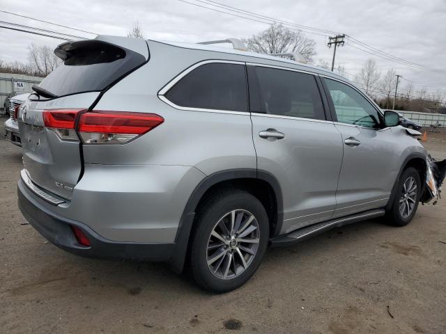 Photo 2 VIN: 5TDJZRFH8HS366597 - TOYOTA HIGHLANDER 