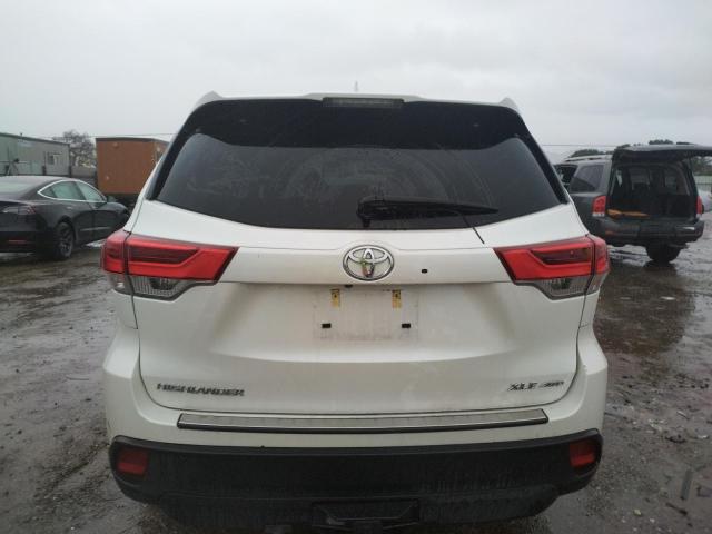 Photo 5 VIN: 5TDJZRFH8HS368009 - TOYOTA HIGHLANDER 