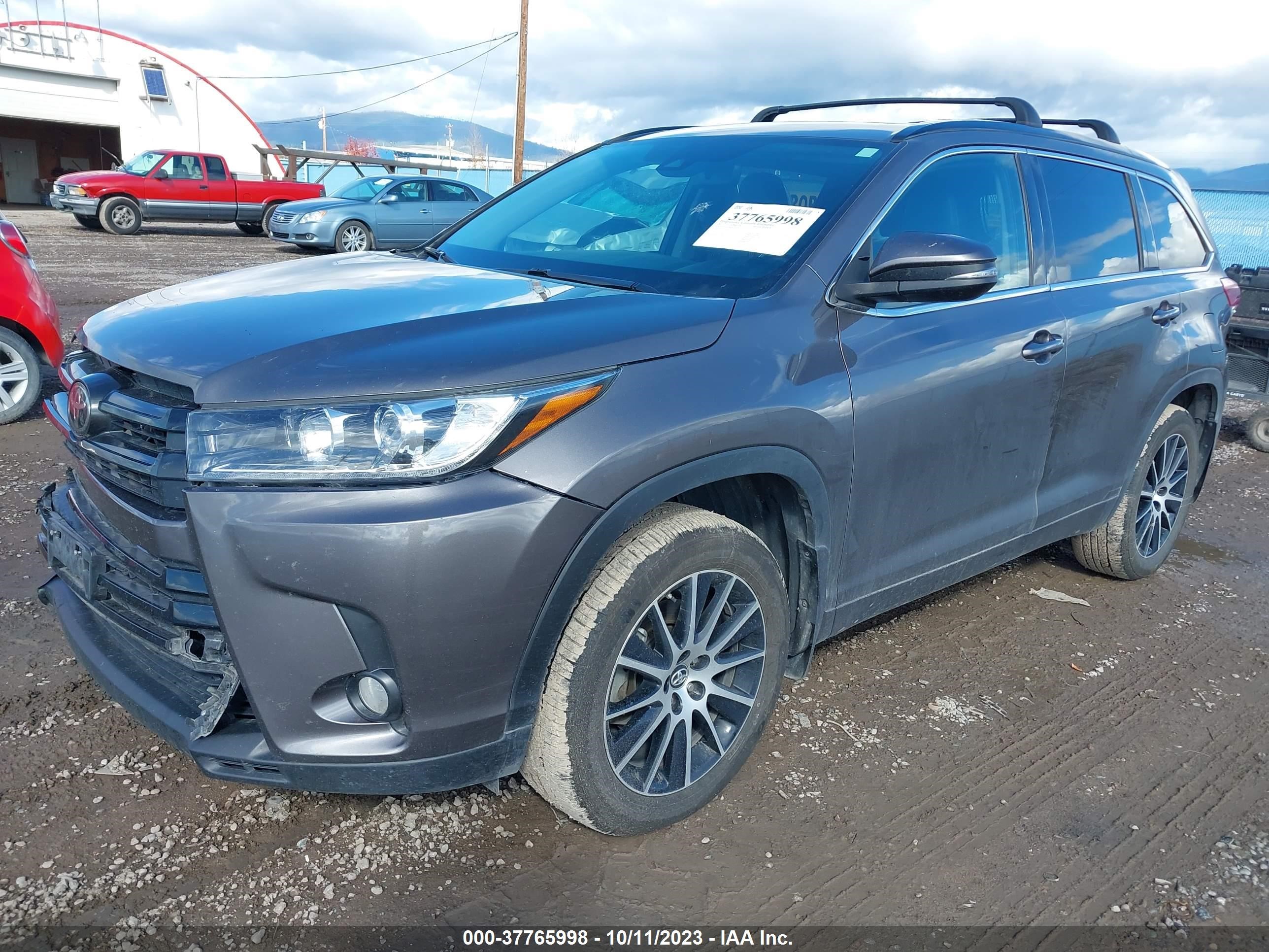 Photo 1 VIN: 5TDJZRFH8HS370357 - TOYOTA HIGHLANDER 