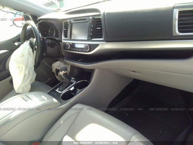 Photo 4 VIN: 5TDJZRFH8HS380385 - TOYOTA HIGHLANDER 