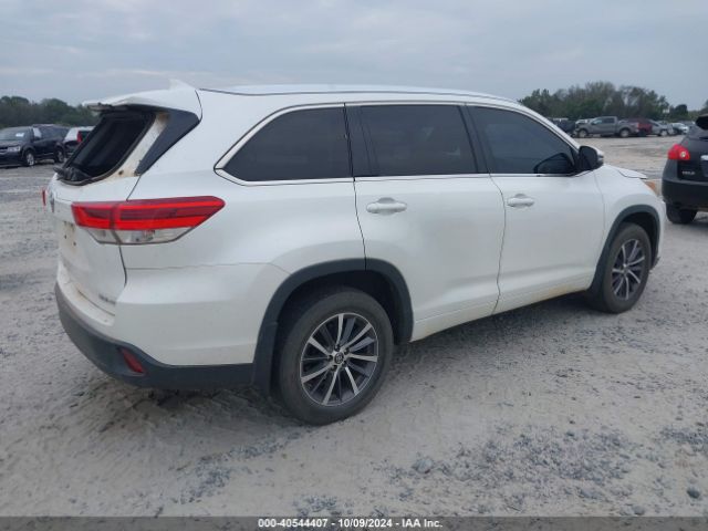 Photo 3 VIN: 5TDJZRFH8HS389488 - TOYOTA HIGHLANDER 