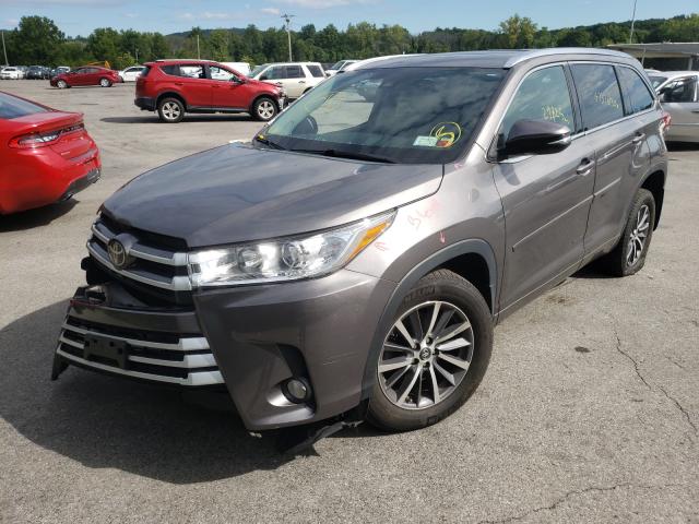 Photo 1 VIN: 5TDJZRFH8HS444652 - TOYOTA HIGHLANDER 