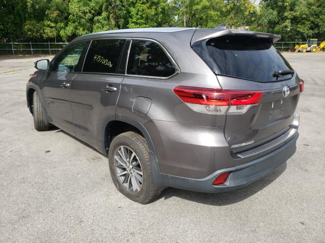 Photo 2 VIN: 5TDJZRFH8HS444652 - TOYOTA HIGHLANDER 