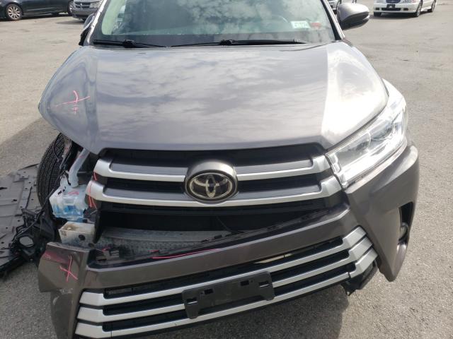 Photo 6 VIN: 5TDJZRFH8HS444652 - TOYOTA HIGHLANDER 