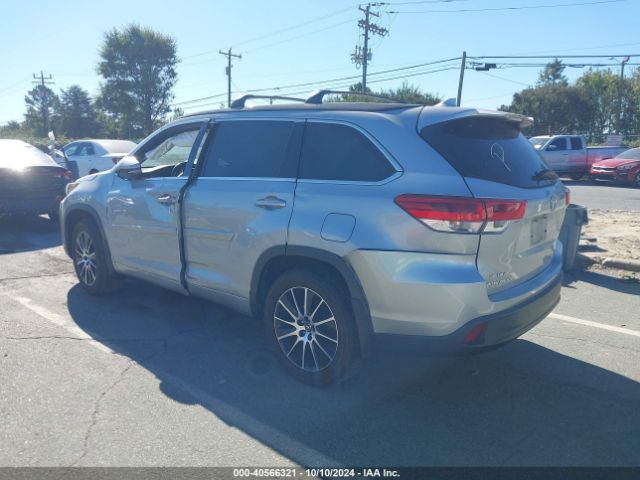 Photo 2 VIN: 5TDJZRFH8HS453660 - TOYOTA HIGHLANDER 